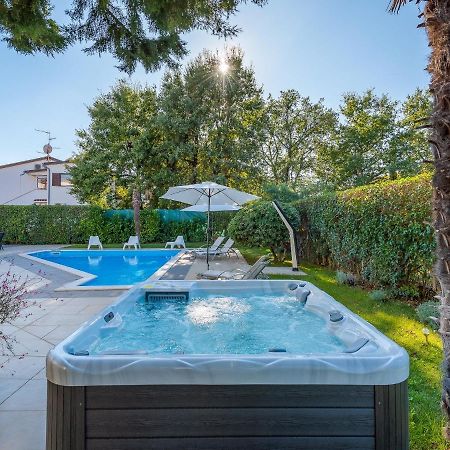 Villa Martimar With Pool And Hot Tub In Istria Rosini Екстериор снимка