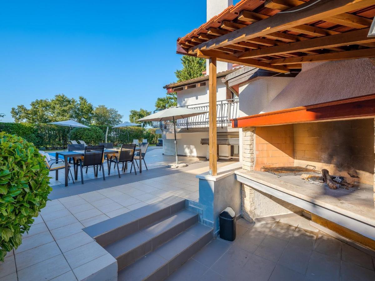 Villa Martimar With Pool And Hot Tub In Istria Rosini Екстериор снимка