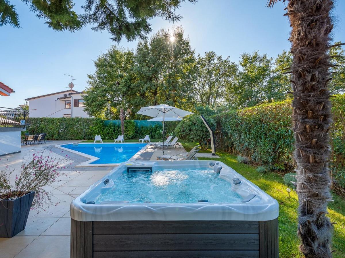 Villa Martimar With Pool And Hot Tub In Istria Rosini Екстериор снимка