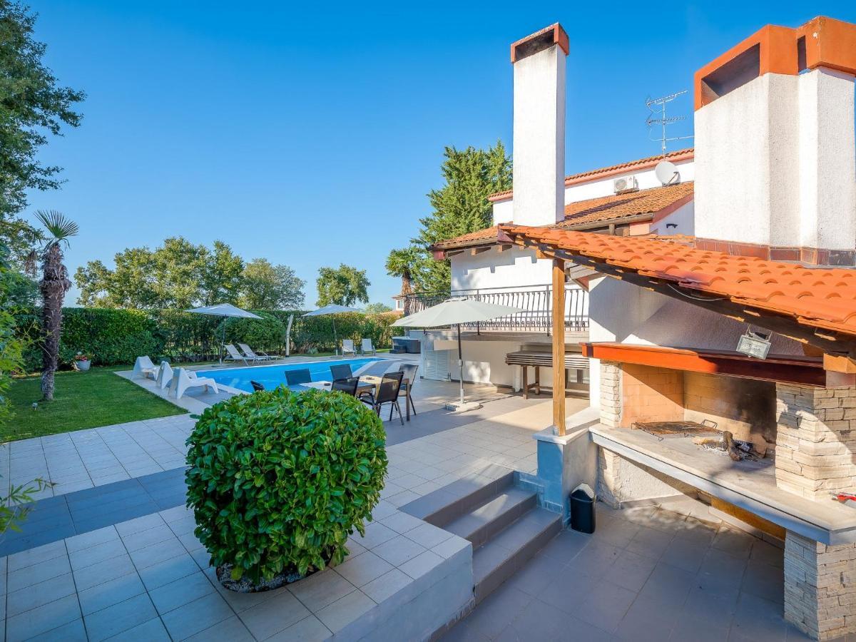 Villa Martimar With Pool And Hot Tub In Istria Rosini Екстериор снимка